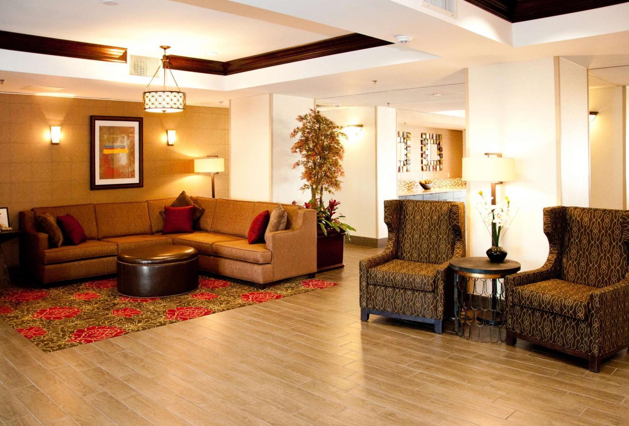 Hampton Inn East Windsor Exterior photo