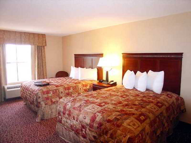 Hampton Inn East Windsor Room photo